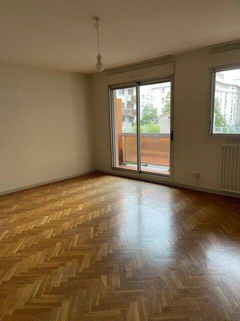 Appartement 4 pièces 96 m² · à Lyon 6ème Arrondissement · 96 m² · 1 830 €