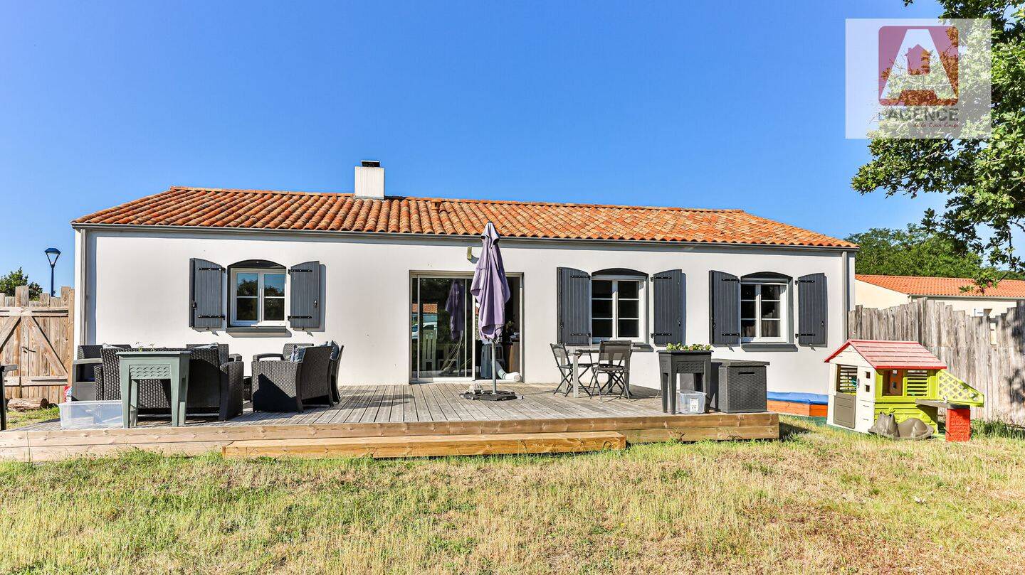 Maison 4 pièces 93 m² · à Saint-Révérend · 93 m² · 254 000 €