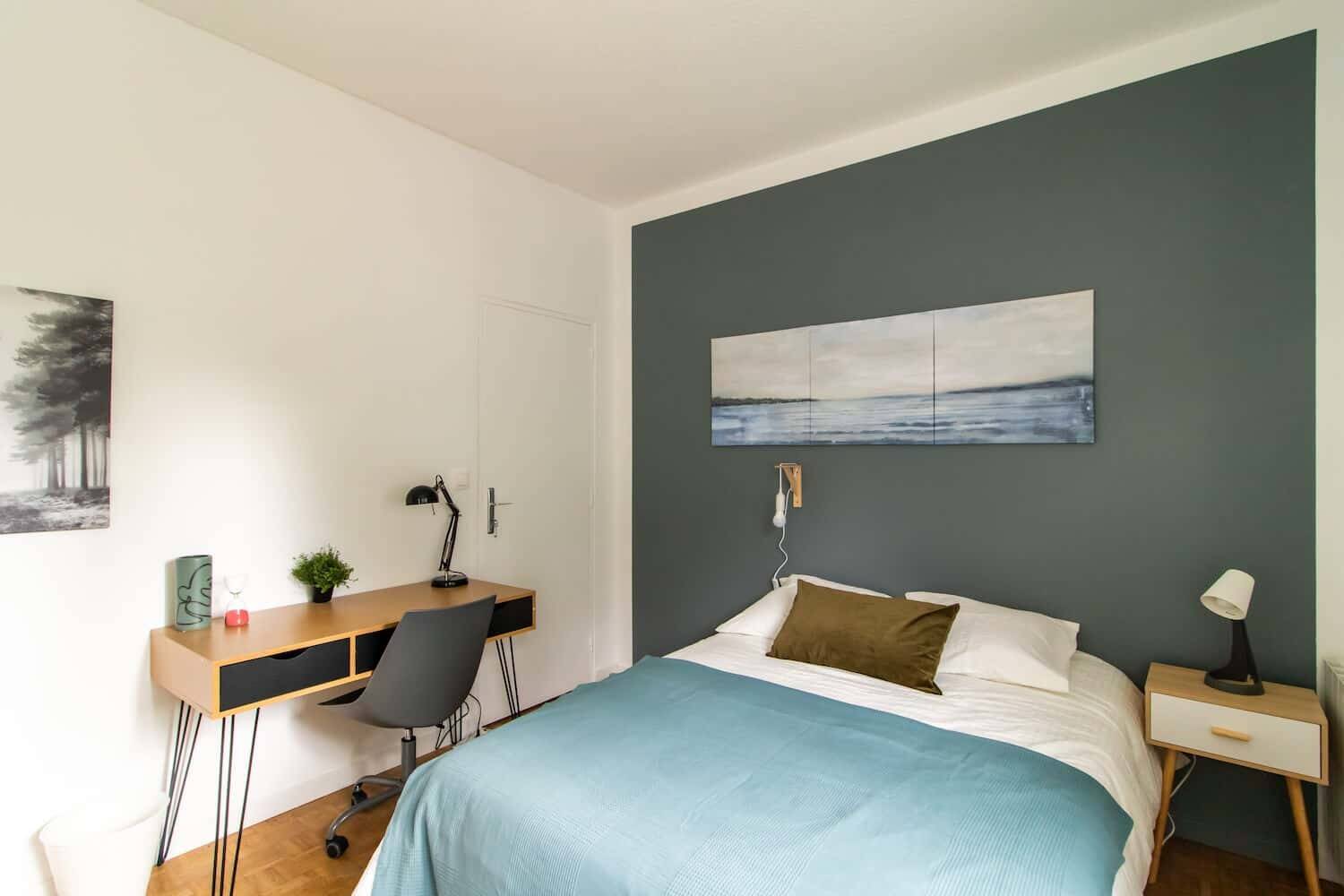 1 pièce 15 m² · à Grenoble · 15 m² · 528 €