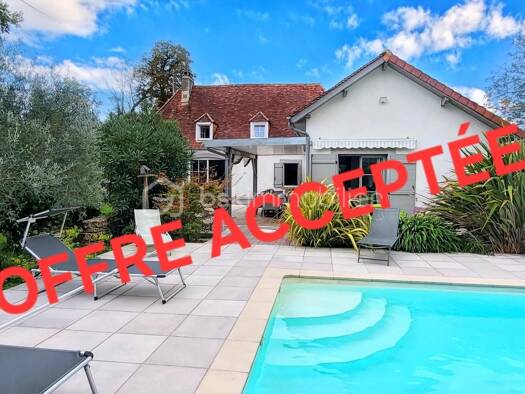 Maison de plain-pied à vendre 335 000 € 7 pièces 4 chambres 177 m² Morlaàs 64160