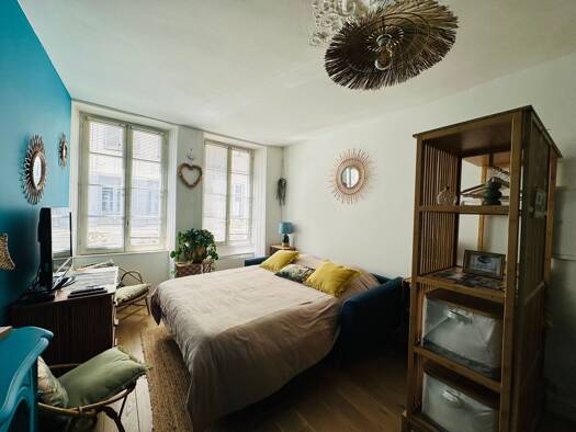 Appartement à louer 750 € 1 pièce 22 m² RDC/3 disponible dès maintenant Centre Ville La Rochelle 17000