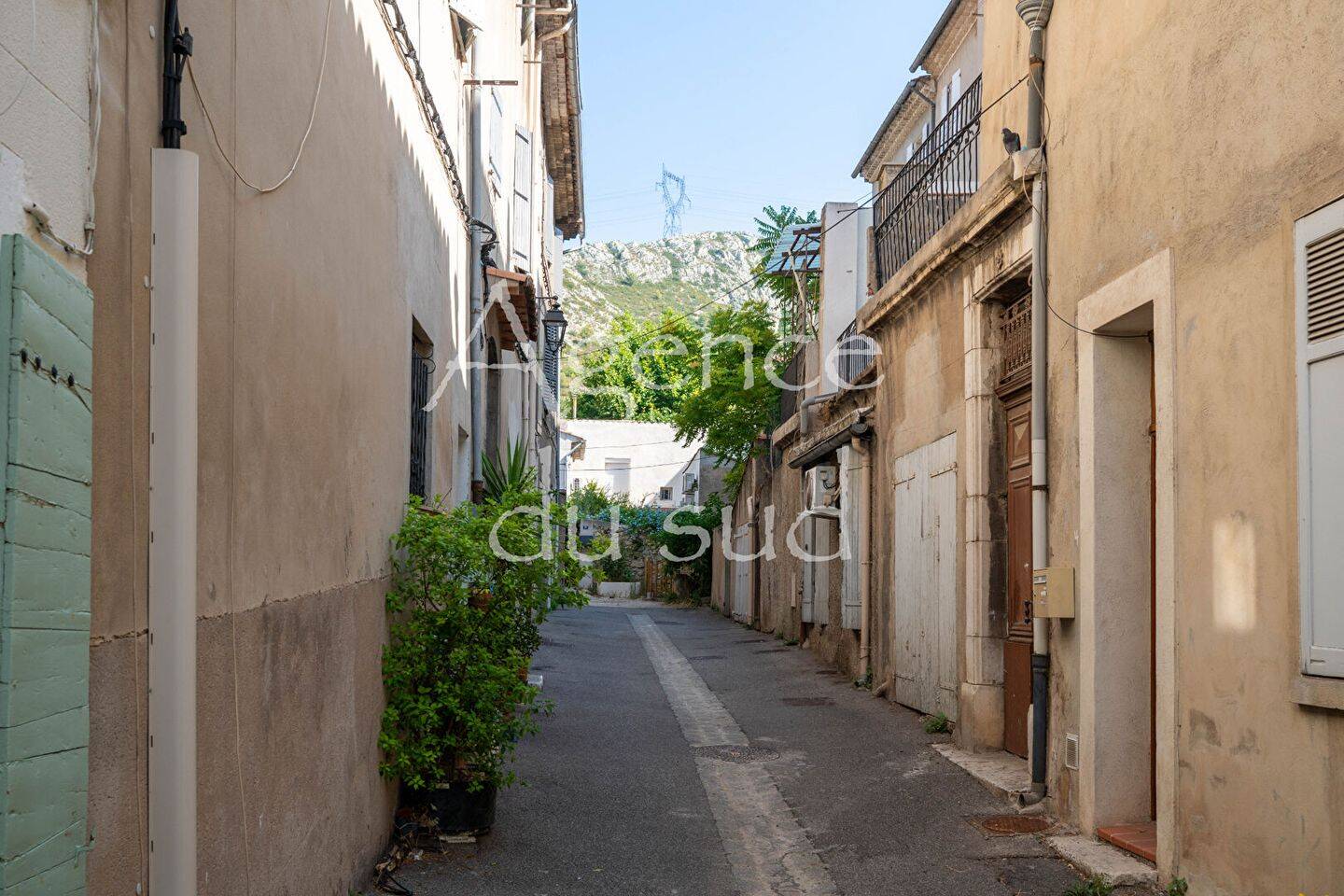 Maison 3 pièces 83 m² · à Roquevaire · 83 m² · 169 000 €