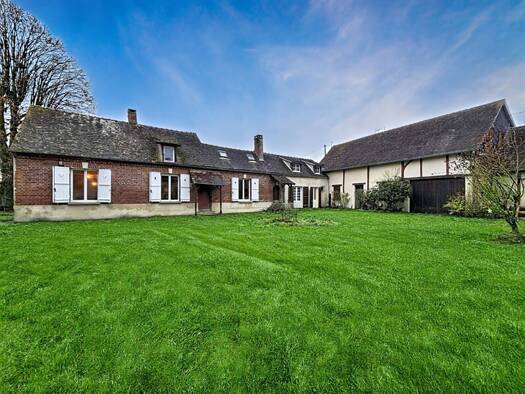 Maison à vendre 244 500 € 6 pièces 3 chambres 105 m² 3 800 m² de terrain Labosse 60590