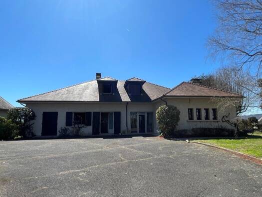 Maison à vendre 250 000 € 9 pièces 6 chambres 260 m² 4 500 m² de terrain Habitat Diffus Decazeville 12300