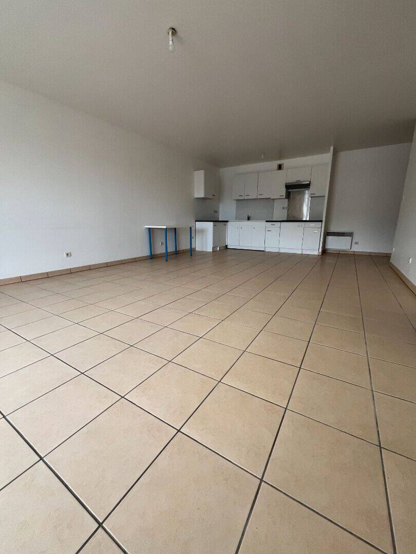Appartement 2 pièces 58 m² · à Auneau-Bleury-Saint-Symphorien · 58 m² · 123 000 €