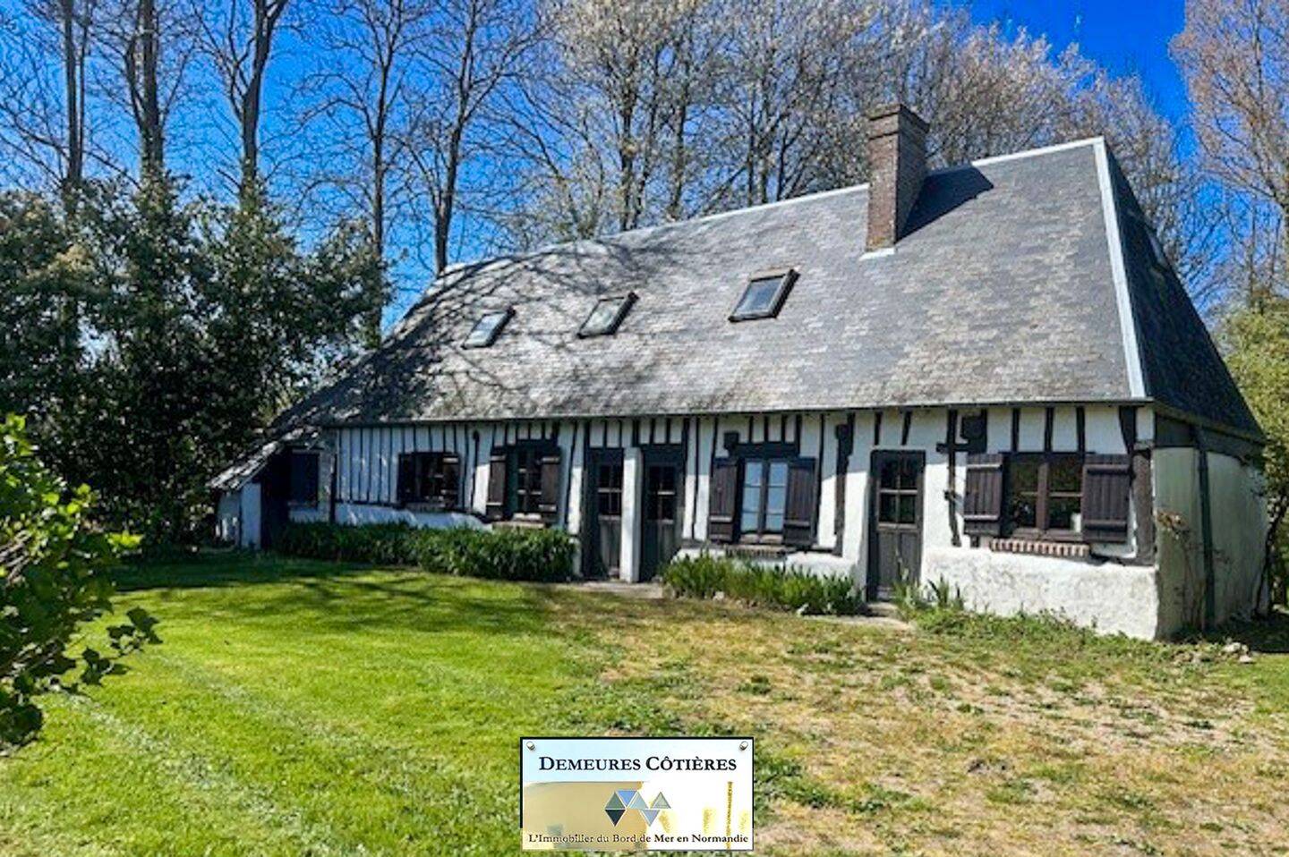 Maison 8 pièces 134 m² · à Étretat · 134 m² · 260 000 €
