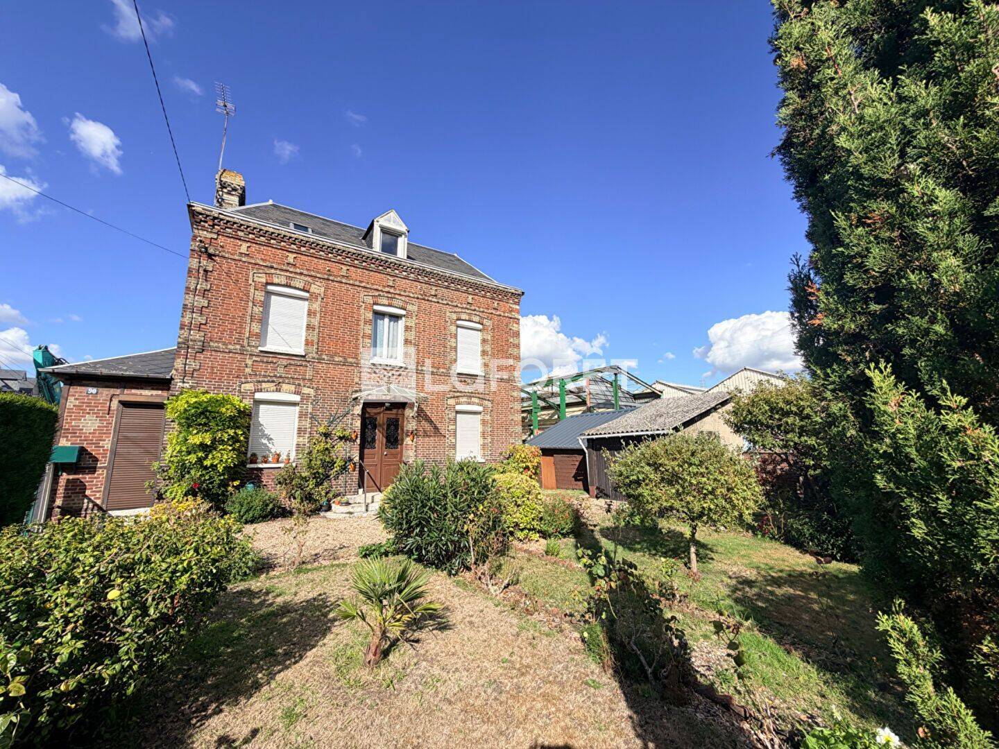 Maison 5 pièces 90 m² · à Le Petit-Quevilly · 90 m² · 154 000 €