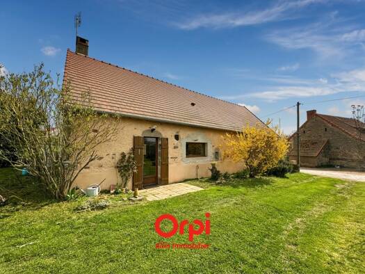 Maison de plain-pied à vendre 115 000 € 3 pièces 2 chambres 80 m² 1 585 m² de terrain Saint-Bonnet-de-Four 03390