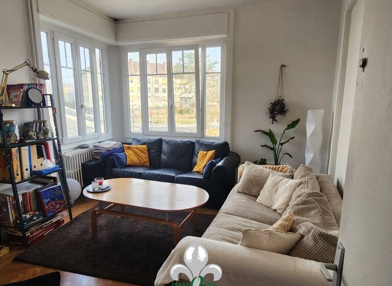 Appartement à vendre 170 000 € 4 pièces 3<br/>chambres 85 m²<br/>superficie 2/4<br/>étage Butte - Grette Besancon 25000