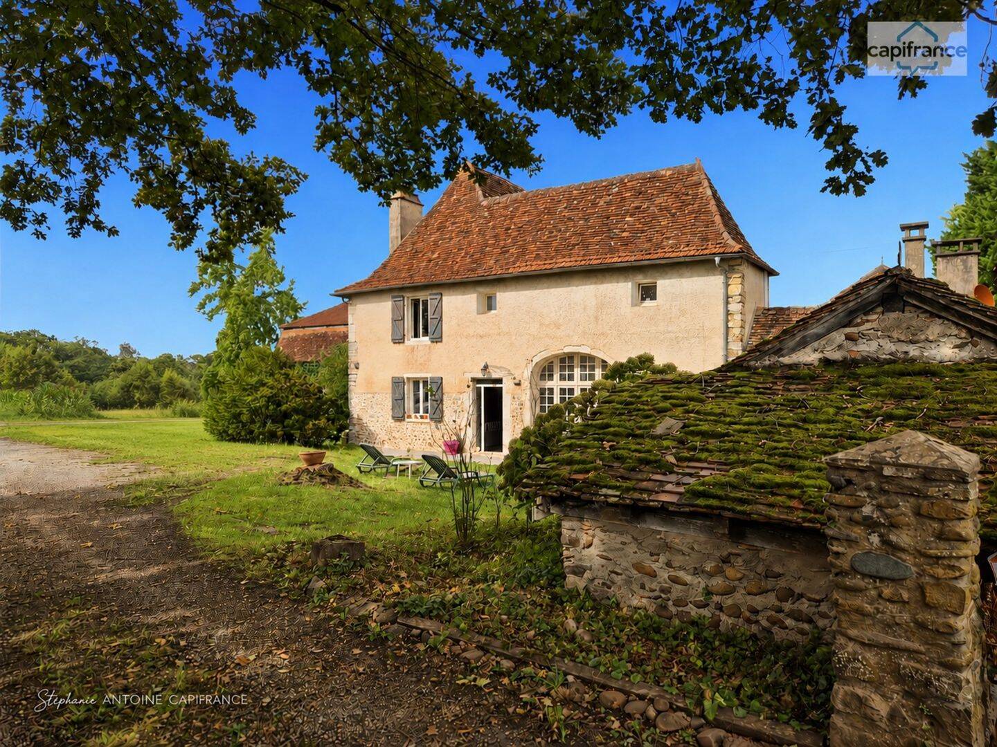 Maison 5 pièces 183 m² · à Sauveterre-de-Béarn · 183 m² · 345 000 €