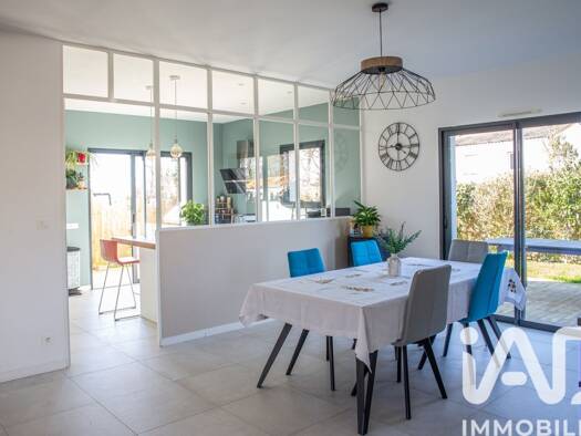 Maison à vendre 605 000 € 8 pièces 5 chambres 174 m² 507 m² de terrain Portillon-Pégers-Reigners Vertou 44120