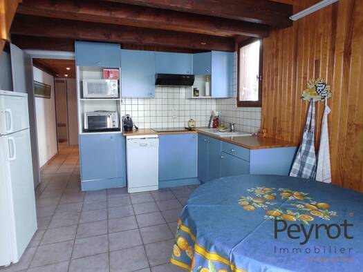 Appartement à vendre 140 000 € 3 pièces 2 chambres 32 m² RDC Les Angles 66210