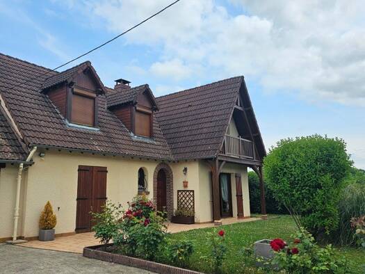 Maison à vendre 183 000 € 6 pièces 4 chambres 131 m² 1 000 m² de terrain Venizy 89210