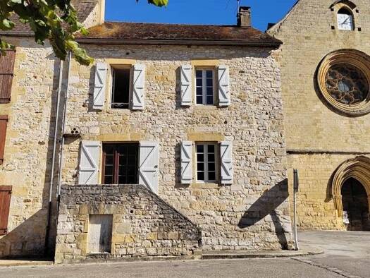 Maison à vendre 99 952 € 6 pièces 3 chambres 125 m² 495 m² de terrain Le Vigan 46300