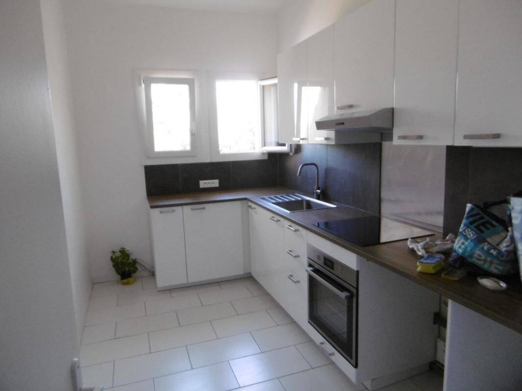 Appartement 4 pièces 77 m² · à Cogolin · 77 m² · 1 050 €/mois