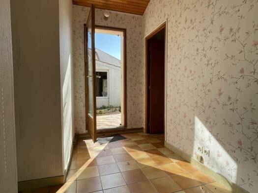 Maison de plain-pied à vendre 129 600 € 4 pièces 3 chambres 104 m² 770 m² de terrain Sainte Catherine Villeneuve-sur-Lot 47300