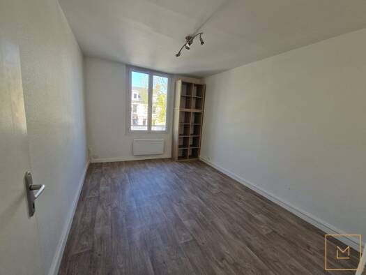 Appartement à louer 550 € 1 pièce 23 m² RDC Caen 14000