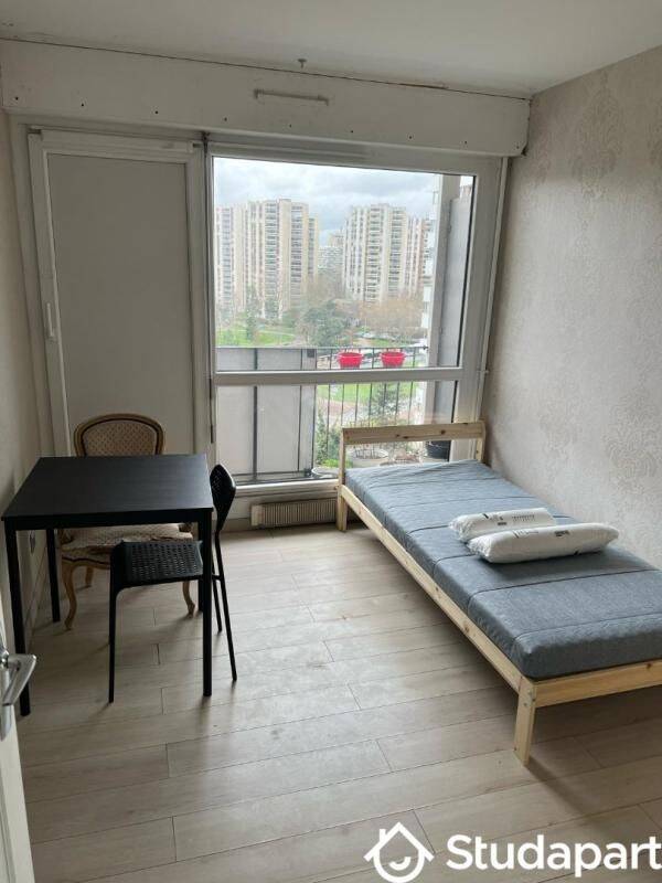1 pièce 10 m² · à Créteil · 10 m² · 600 €