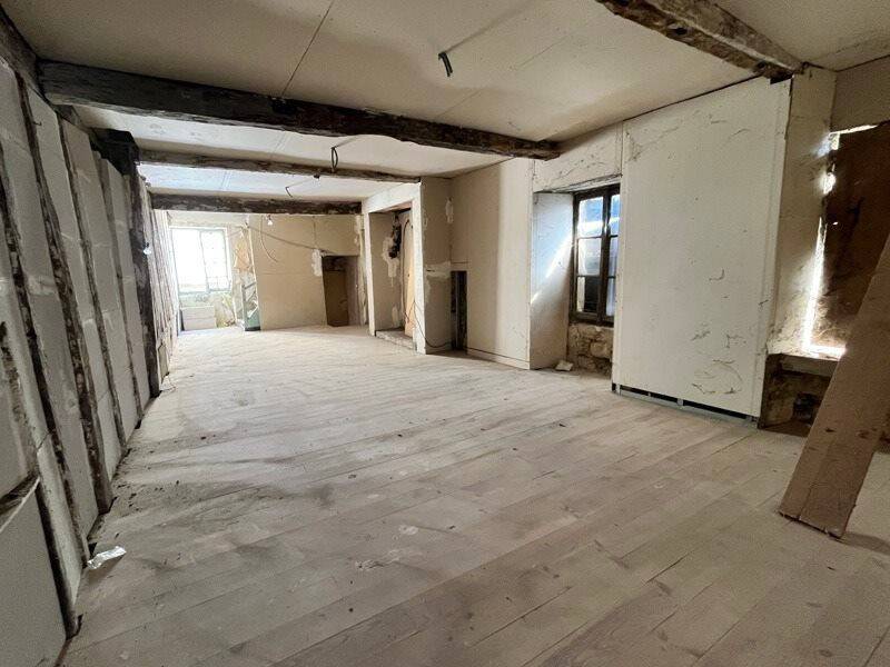 Maison 4 pièces 210 m² · à Condom · 210 m² · 60 000 €