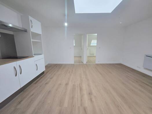 Colocation à louer 790 € 3 pièces 2 chambres 34,1 m² Étage 3/3 Centre Melun 77000