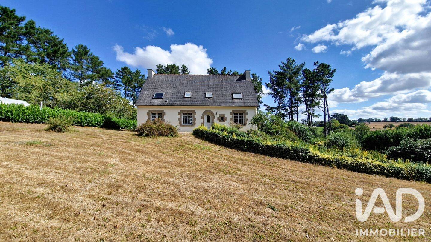 Maison 6 pièces 158 m² · à Plounévézel · 158 m² · 189 000 €