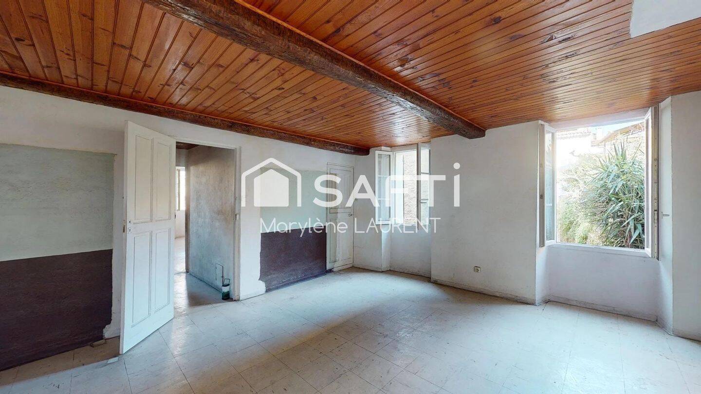 Maison 6 pièces 140 m² · à Collobrières · 140 m² · 145 000 €