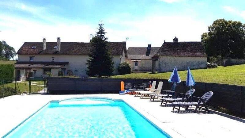 Maison 9 pièces 314 m² · à Thenon · 314 m² · 499 000 €