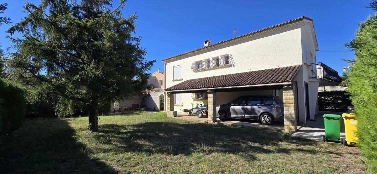 Maison 8 pièces 155 m² · à Morières-lès-Avignon · 155 m² · 325 000 €