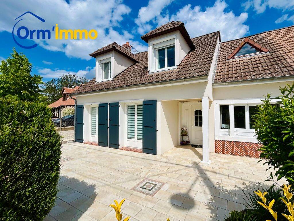 Maison 5 pièces 155 m² · à Ingré · 155 m² · 360 000 €