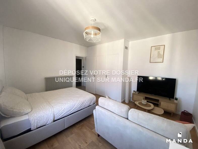 Appartement à louer 460 € 1 pièce 30 m² 3ème étage Dufau-Tourasse Pau 64000