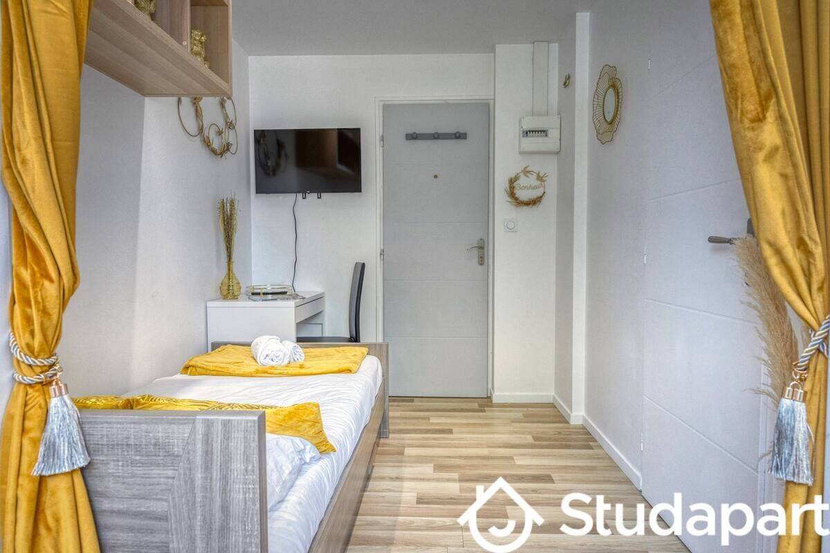 Appartement 1 pièce 12 m² · à Saint-Martin-d'Hères · 12 m² · 749 €