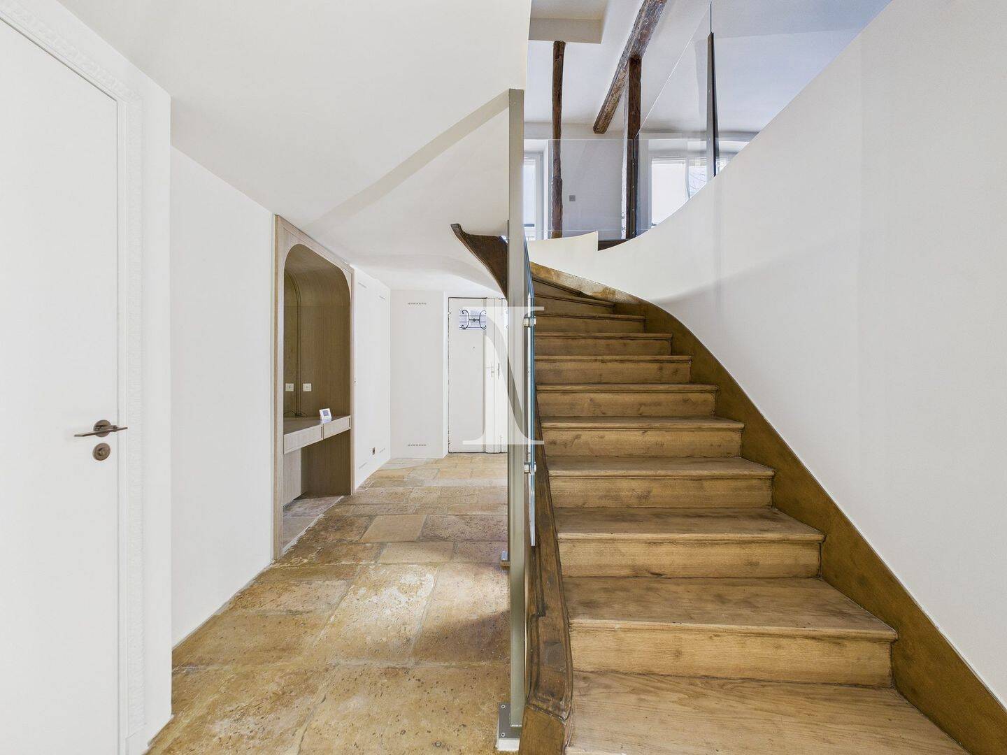 Appartement 3 pièces 90 m² · à Paris 7ème Arrondissement · 89,8 m² · 1 995 000 €