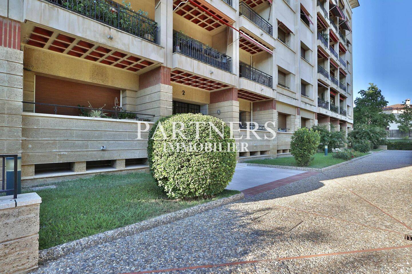 Appartement 3 pièces 91 m² · à Aix-en-Provence · 90,7 m² · 1 690 €/mois