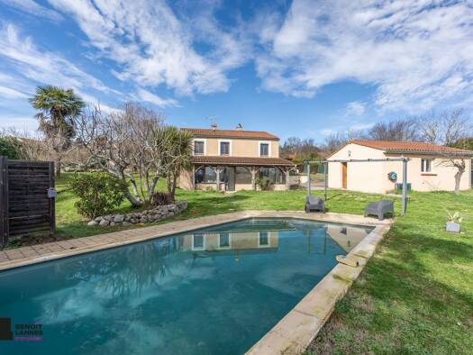 Villa à vendre 349 000 € 5 pièces 3 chambres 138 m² 1 260 m² de terrain Lherm 31600
