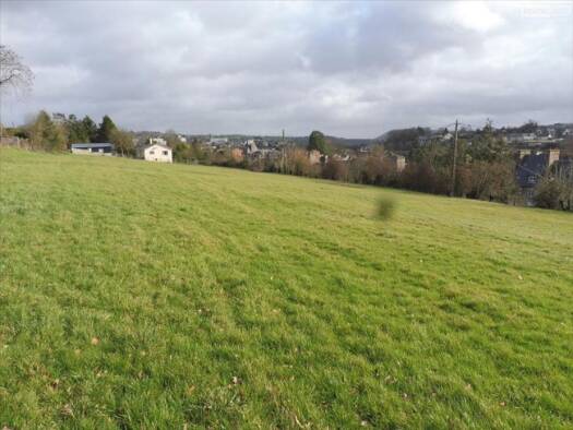 Terrain constructible à vendre 74 800 € 10 633 m² de terrain Sud Condé-en-Normandie 14110