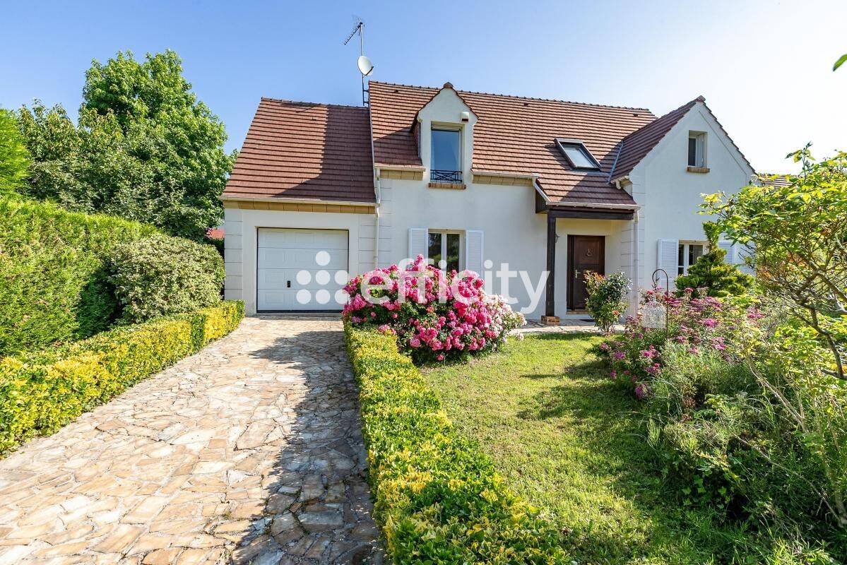 Maison 6 pièces 136 m² · à Senlis · 136 m² · 474 000 €