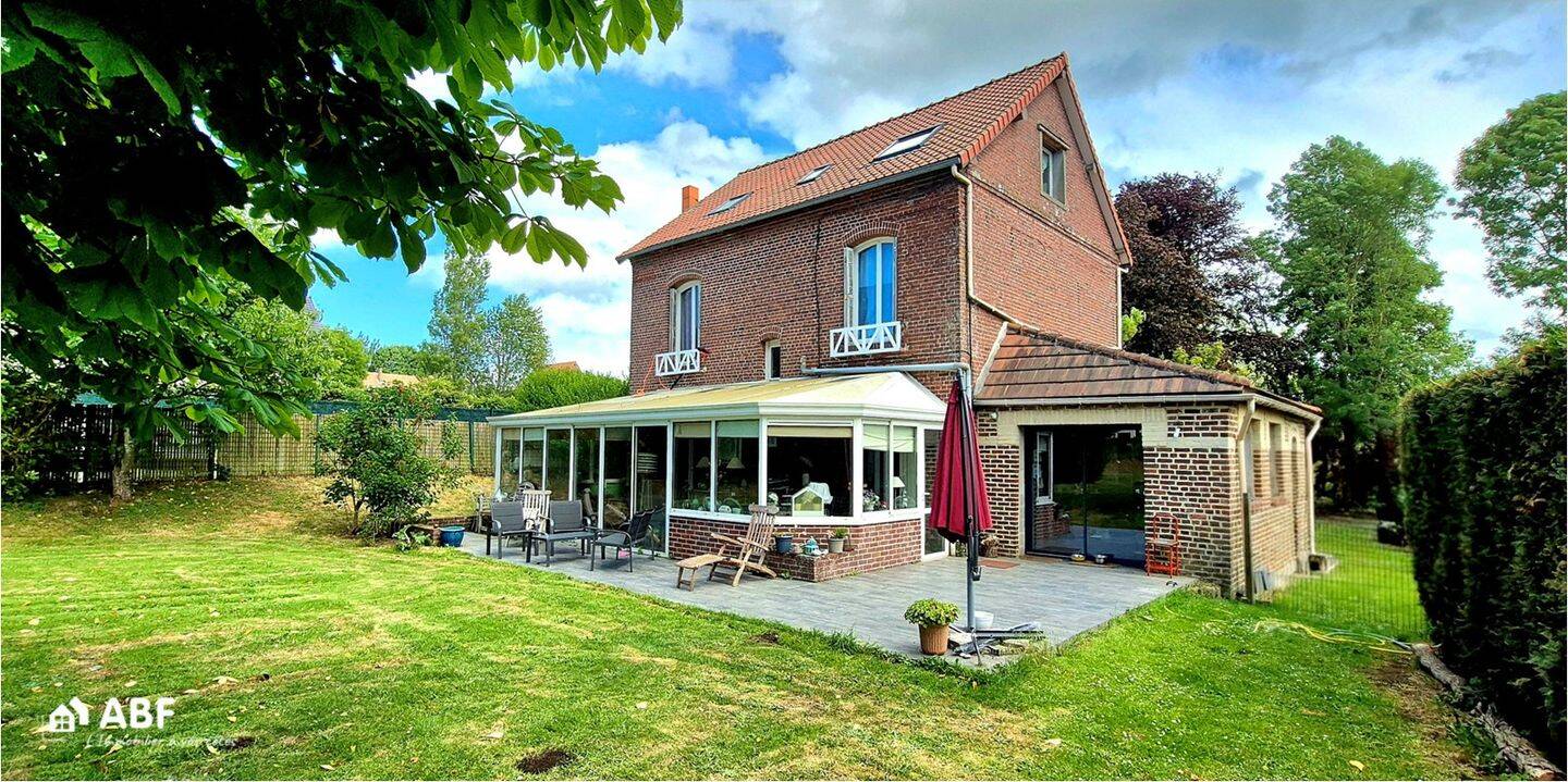 Maison 10 pièces 220 m² · à Martin-Église · 220 m² · 445 000 €