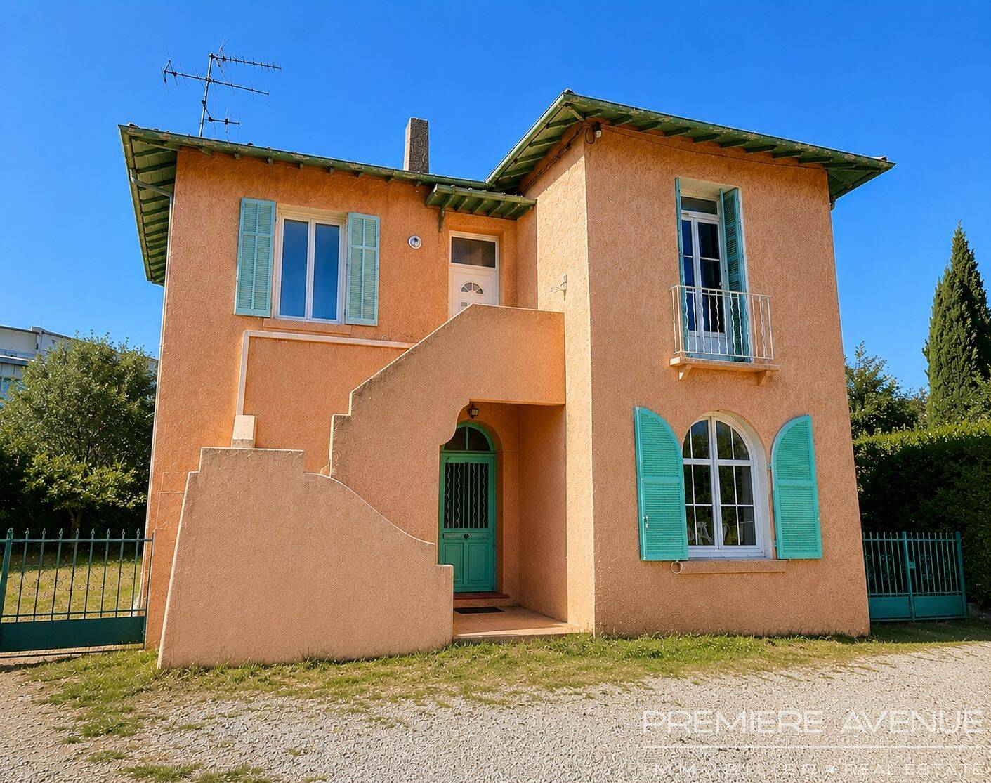 Maison 6 pièces 118 m² · à Fréjus · 117,7 m² · 539 000 €