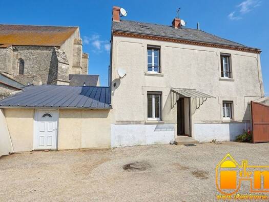 Ferme à vendre 172 000 € 3 pièces 2 chambres 70 m² 425 m² de terrain Étampes 91150