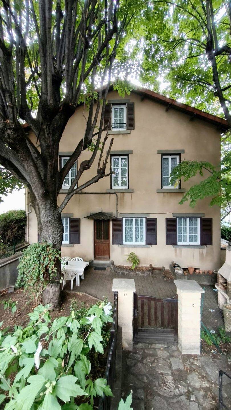 Maison 5 pièces 100 m² · à Clermont-Ferrand · 100 m² · 320 000 €