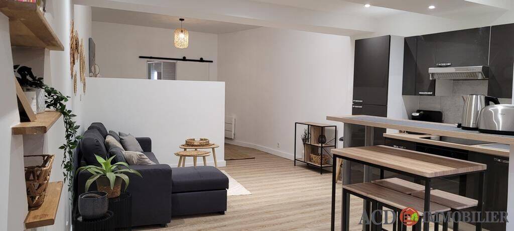 Appartement 1 pièce 45 m² · à Aix-en-Provence · 45 m² · 925 €