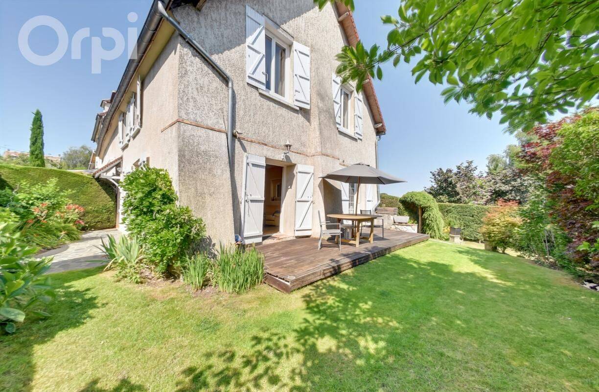 Maison 5 pièces 108 m² · à Dammartin-en-Goële · 107,8 m² · 295 000 €