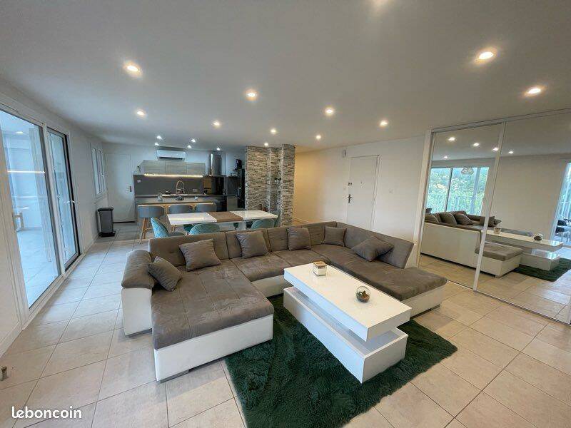 Appartement 5 pièces 80 m² · à Six-Fours-les-Plages · 80 m² · 1 350 €/mois