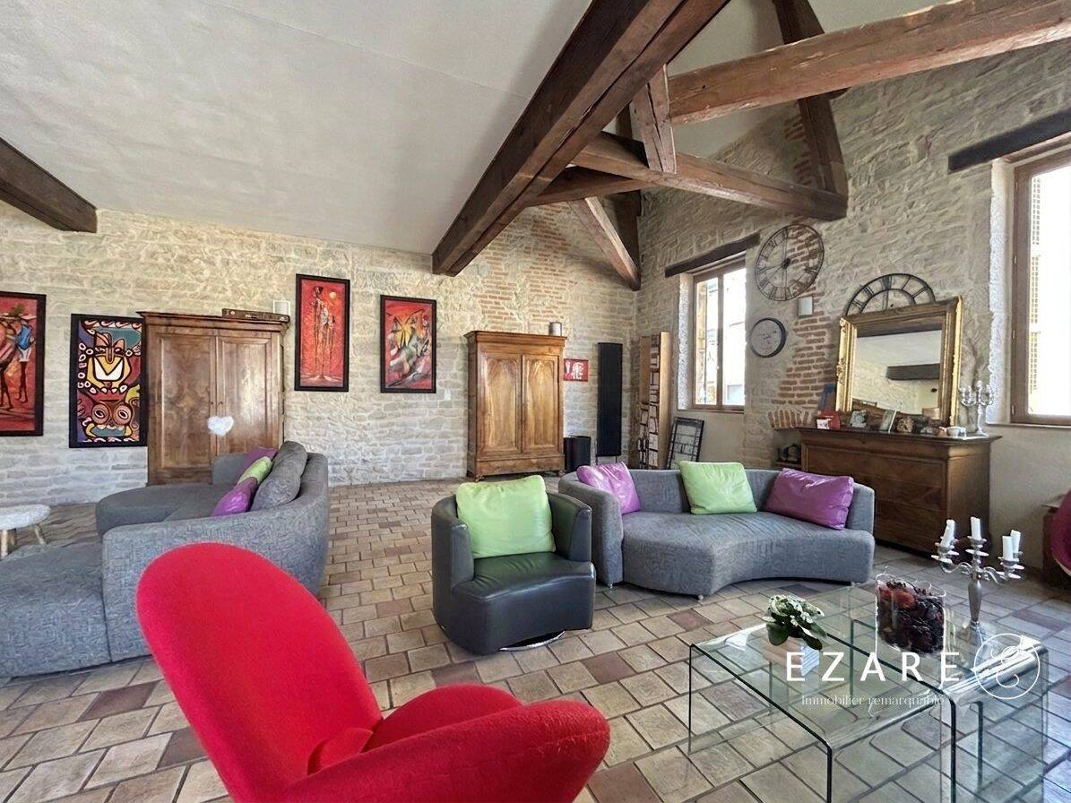 Maison 7 pièces 271 m² · à Dijon · 271 m² · 690 000 €