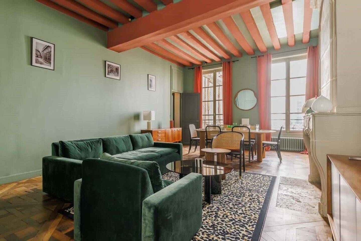 Appartement 4 pièces 99 m² · à Paris 4ème Arrondissement · 99 m² · 7 280 €/mois