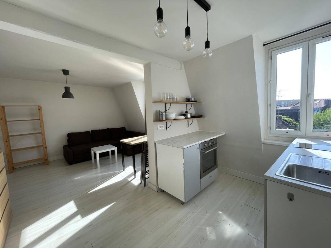 Appartement 1 pièce 25 m² · à Lille · 25 m² · 560 €