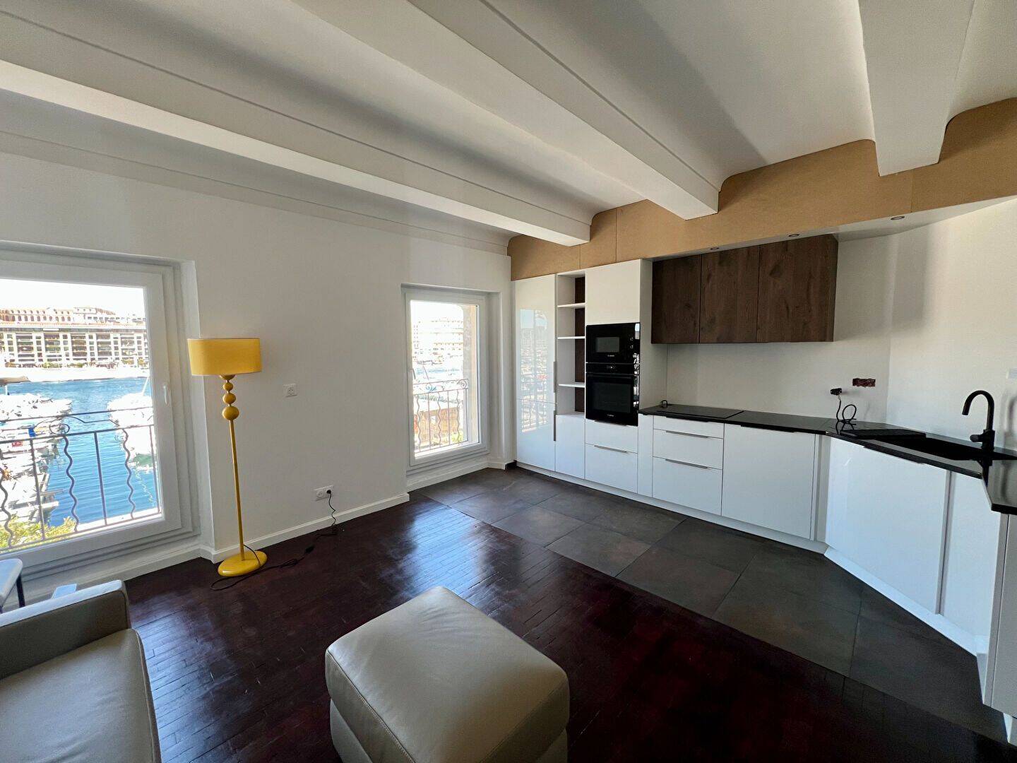 Appartement 3 pièces 64 m² · à Marseille 1er Arrondissement · 63,8 m² · 1 580 €/mois