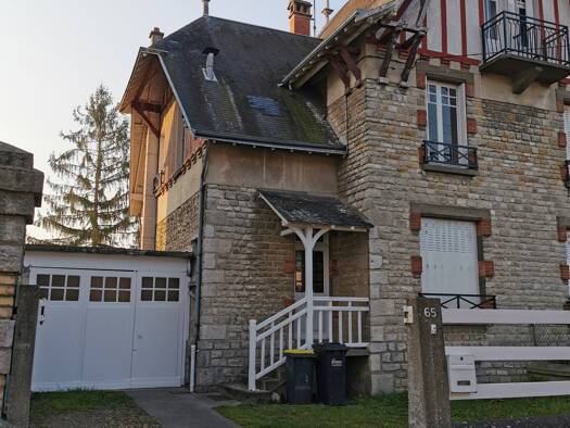 Maison de ville à vendre 190 000 € 6 pièces 5 chambres 106 m² 496 m² de terrain Route d'Orleans Pithiviers 45300