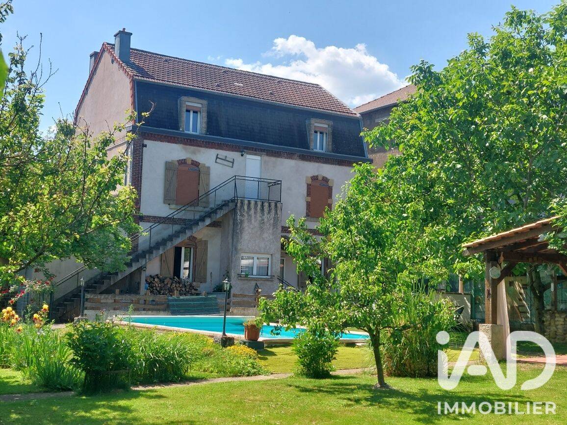 Maison 10 pièces 245 m² · à Piennes · 245 m² · 405 000 €