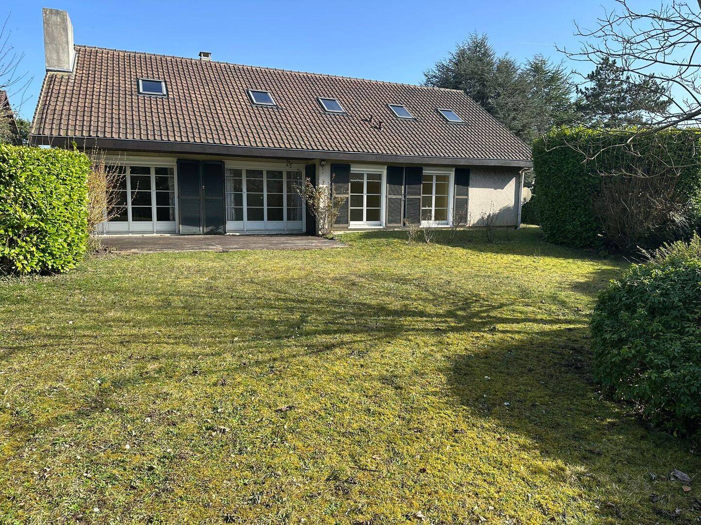 Maison 8 pièces 269 m² · à Chavenay · 268,8 m² · 599 000 €